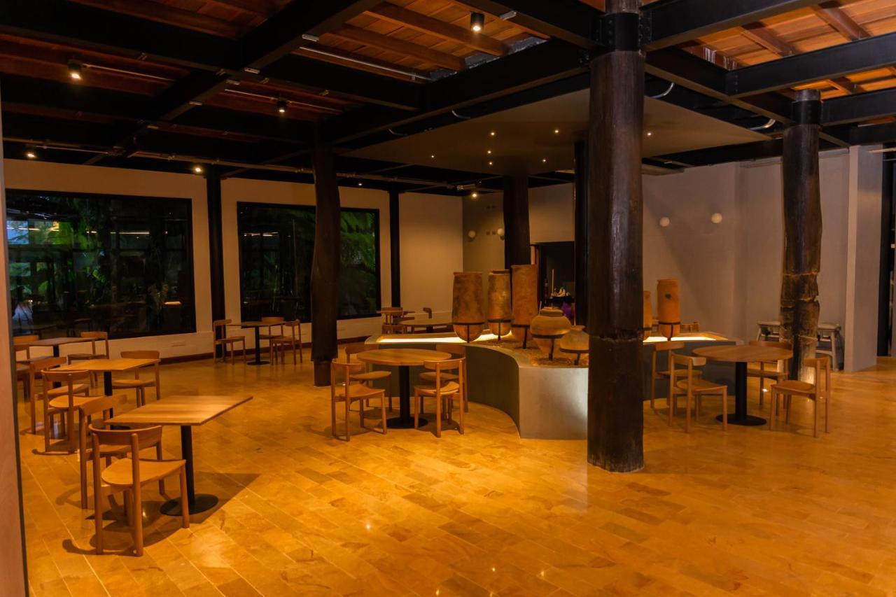 Termales El Otono Hotel La Enea Exterior photo The interior of the restaurant