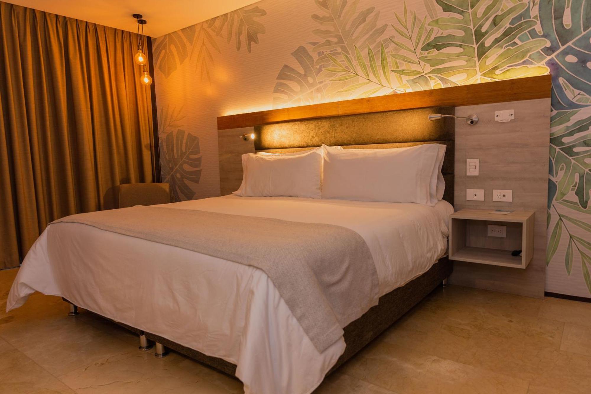 Termales El Otono Hotel La Enea Exterior photo A bedroom at the hotel