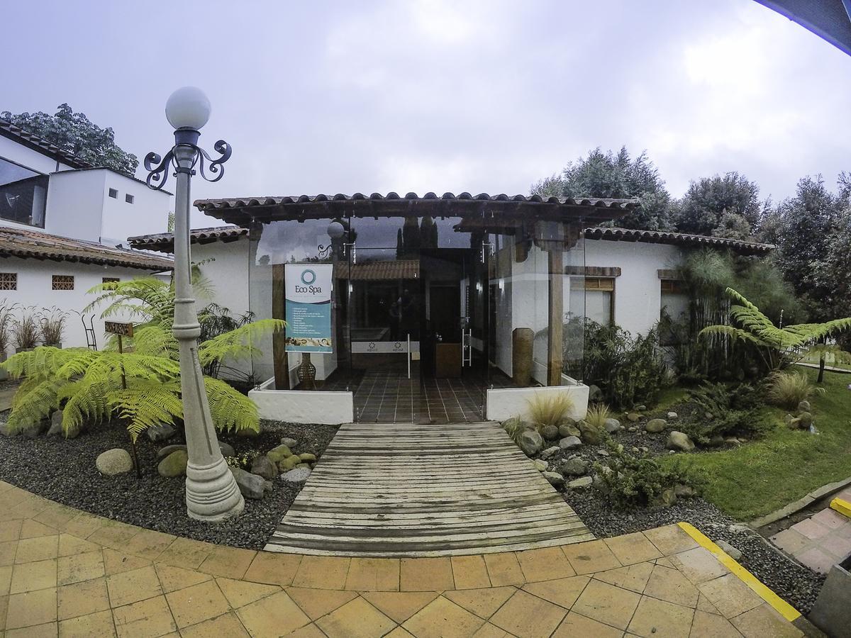 Termales El Otono Hotel La Enea Exterior photo Entrance to the museum